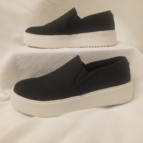 Steve Madden Platform Slip-On - Picture 7 of 7